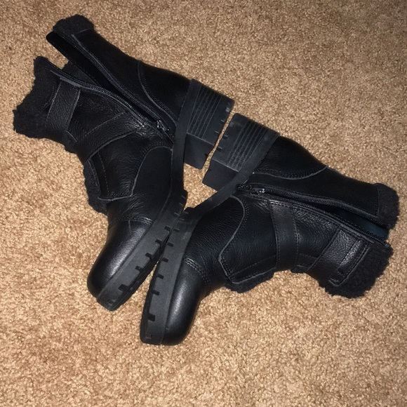 Anne Klein snow boots black leather - Picture 4 of 6